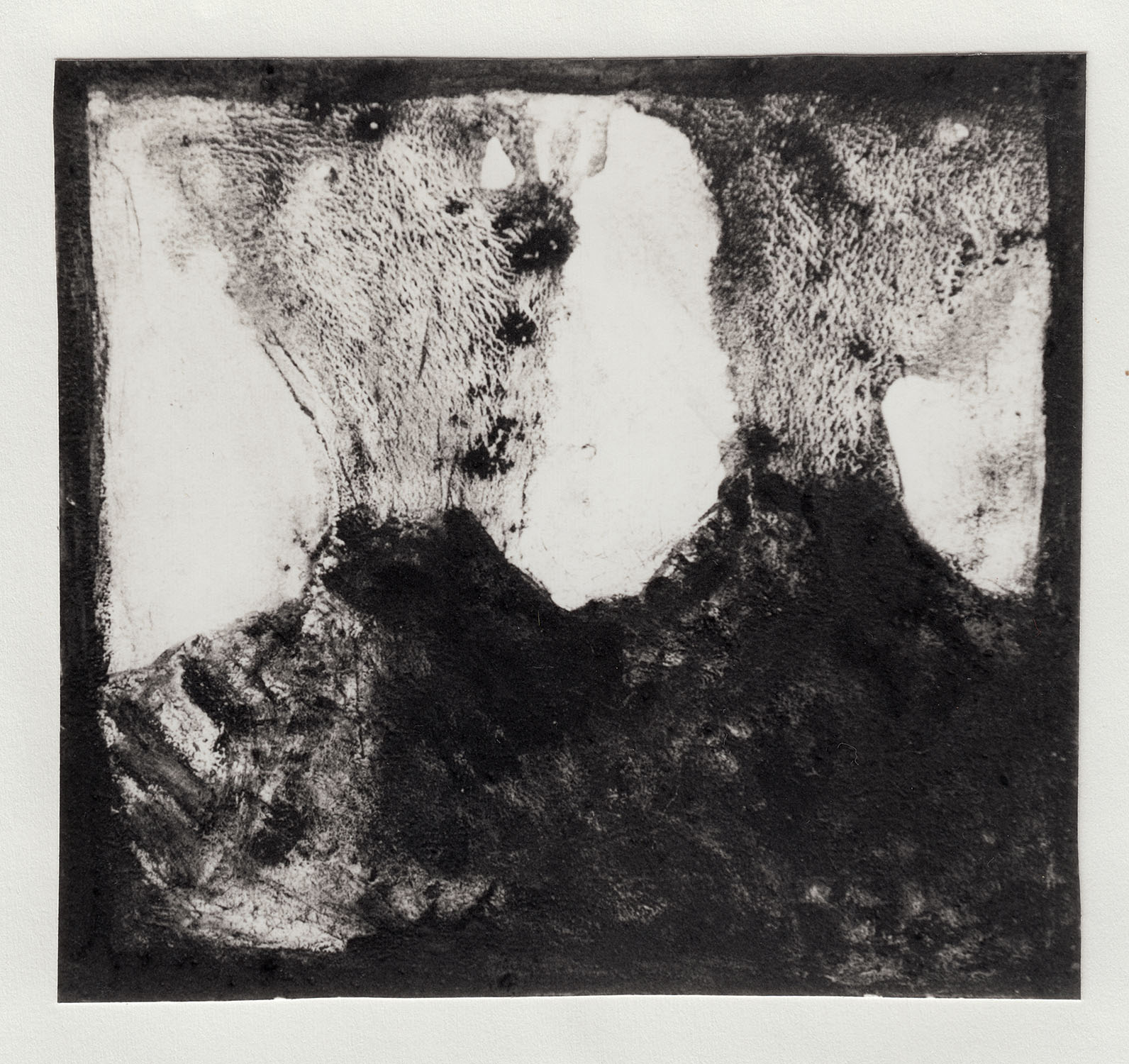 Pierre Clemens 1997 Petit volvan VI Pastel sur bois 12 x 12 cm